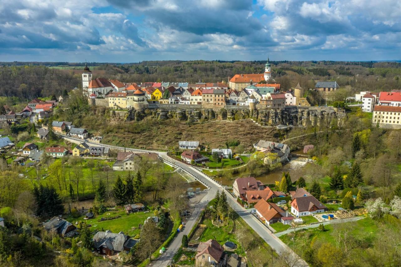 Penzion Na Hradčanech Nové Město nad Metují Esterno foto